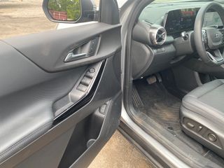 2026 Chevrolet Equinox FWD LT - Driver's Front Door Image